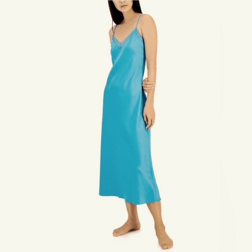 I.N.C. Nightgown SO PRETTY & SILKY size large INTERNATIONAL CONCEPTS cyan blue